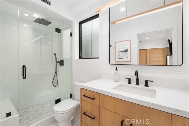 Detail Gallery Image 30 of 38 For 128 39th, Newport Beach,  CA 92663 - – Beds | – Baths