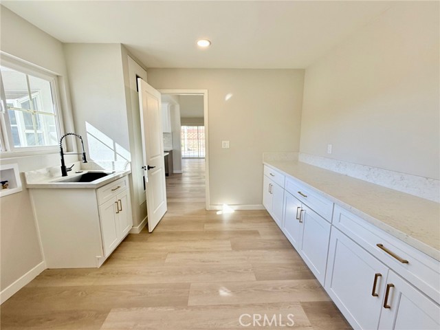 Detail Gallery Image 13 of 27 For 27215 Elias, Saugus,  CA 91350 - 4 Beds | 2 Baths