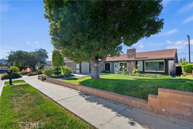 Detail Gallery Image 2 of 35 For 2771 Loraine Pl, Simi Valley,  CA 93065 - 4 Beds | 2/1 Baths