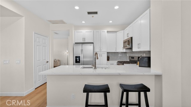 Detail Gallery Image 16 of 61 For 35 Garrison Loop, Ladera Ranch,  CA 92694 - 3 Beds | 2/1 Baths