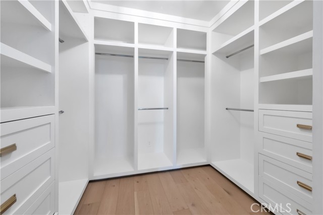 Detail Gallery Image 30 of 49 For 620 12th Street, Manhattan Beach,  CA 90266 - 5 Beds | 4/1 Baths