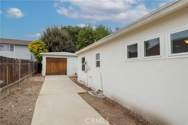 Detail Gallery Image 23 of 38 For 17541 Kingsbury St, Granada Hills,  CA 91344 - 3 Beds | 2 Baths