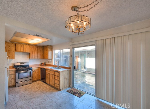 Detail Gallery Image 13 of 25 For 15214 Shadybend Dr #62,  Hacienda Heights,  CA 91745 - 2 Beds | 2 Baths