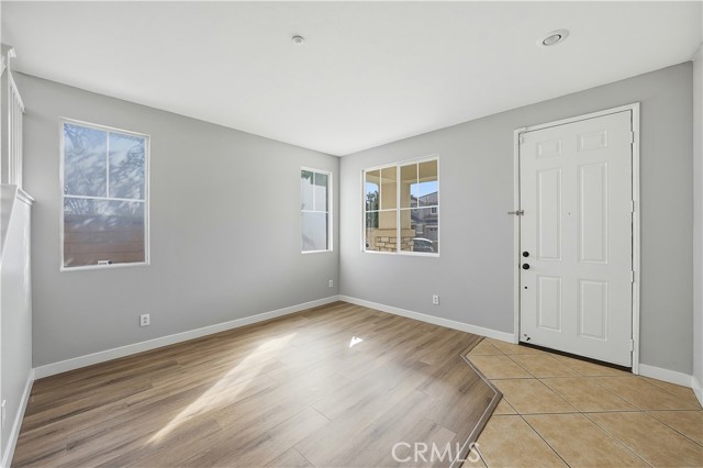 Detail Gallery Image 11 of 49 For 16498 Medinah, Fontana,  CA 92336 - 4 Beds | 2/1 Baths