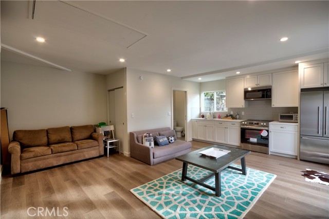 Detail Gallery Image 3 of 12 For 3604 Sierra Vista a,  Glendale,  CA 91208 - 0 Beds | 1 Baths