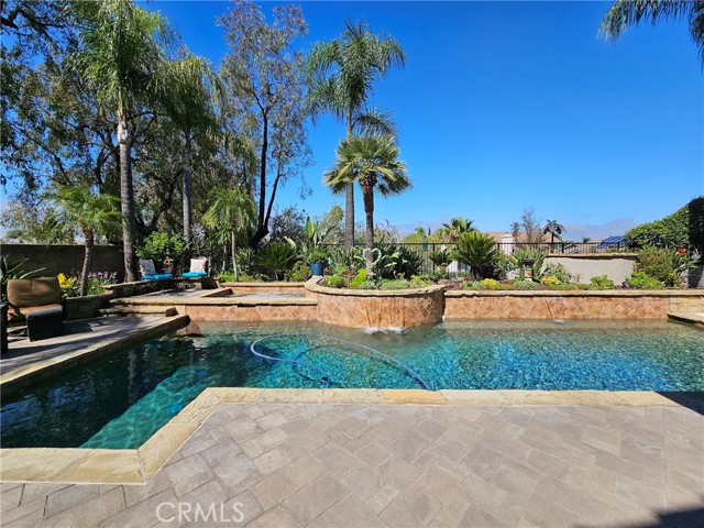 21351 Birdhollow Drive, Rancho Santa Margarita CA: https://media.crmls.org/medias/a46ce322-2b30-495c-a9e5-696042d2fc68.jpg