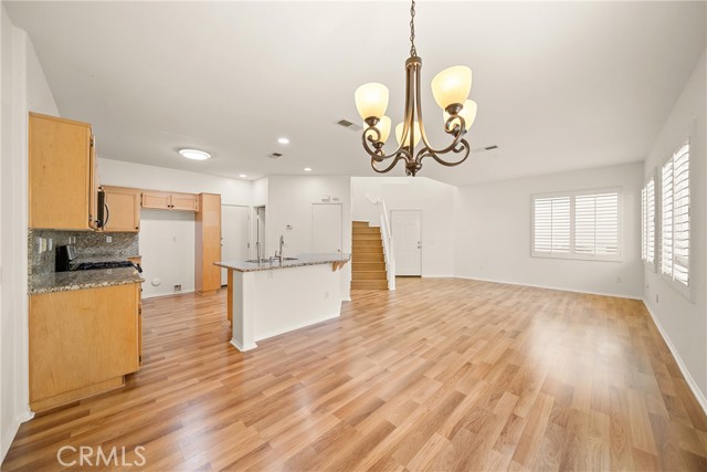 Detail Gallery Image 18 of 53 For 594 Yarrow Dr, Simi Valley,  CA 93065 - 3 Beds | 2/1 Baths