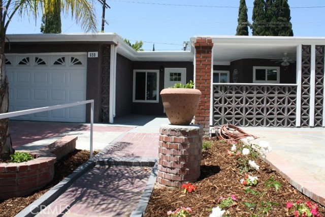 659 Lashburn Street photo 2