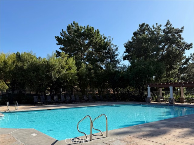 Detail Gallery Image 43 of 51 For 26 Santa Catalina Aisle, Irvine,  CA 92606 - 4 Beds | 2/1 Baths