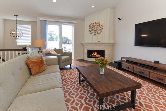 129 Broadway, Redondo Beach, California 90277, 3 Bedrooms Bedrooms, ,3 BathroomsBathrooms,Residential,Sold,Broadway,PV17006440