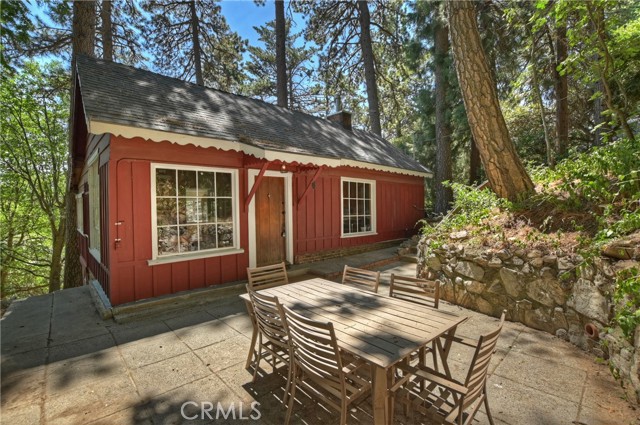 Detail Gallery Image 4 of 30 For 985 Coulter Pine Rd, Crestline,  CA 92325 - 2 Beds | 1 Baths