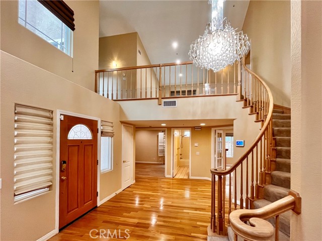 Detail Gallery Image 4 of 49 For 5666 Silver Valley, –,  CA 91301 - 4 Beds | 3 Baths