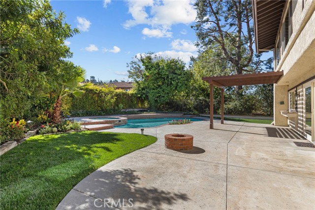 Detail Gallery Image 33 of 39 For 3944 Corte Cancion, Thousand Oaks,  CA 91360 - 4 Beds | 3 Baths