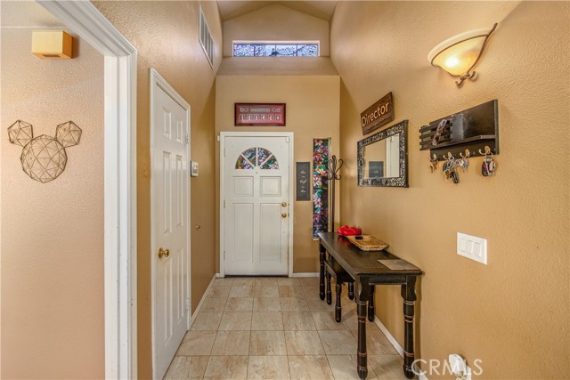 Detail Gallery Image 6 of 32 For 210 Auburn Ct, Redlands,  CA 92374 - 3 Beds | 2 Baths