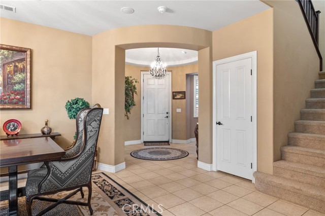 5206 Village Green Lane, Bakersfield CA: https://media.crmls.org/medias/a4730220-32f5-422f-878c-66867390e1fc.jpg