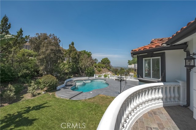 3856 Vista Linda Drive, Encino CA: https://media.crmls.org/medias/a473e90f-486f-4d75-97c5-404b81e7ecf3.jpg