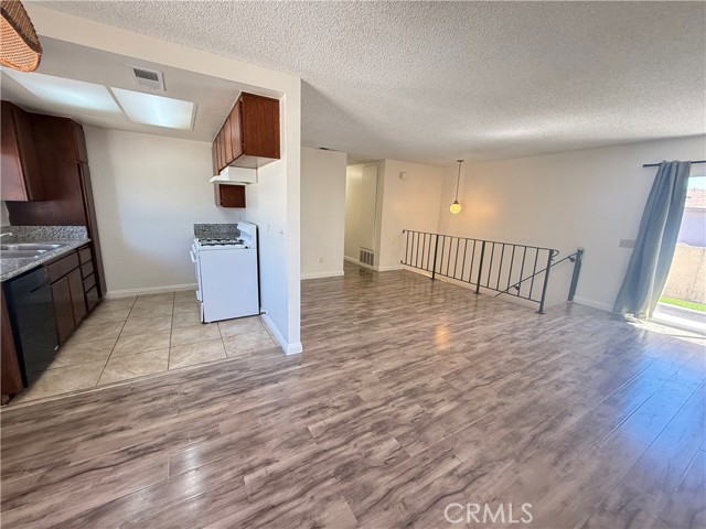 Detail Gallery Image 13 of 29 For 15161 Monterey Ave #D,  Chino Hills,  CA 91709 - 2 Beds | 1 Baths
