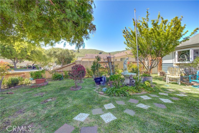 Detail Gallery Image 3 of 12 For 421 S O Pl, Lompoc,  CA 93436 - 4 Beds | 2 Baths