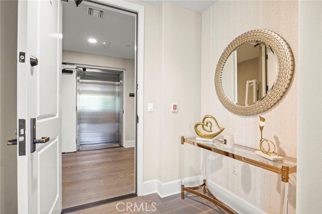 Detail Gallery Image 6 of 52 For 23500 Park Sorrento #H32,  Calabasas,  CA 91302 - 2 Beds | 2/1 Baths