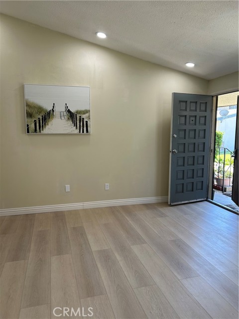 Front Image Thumbnail for CRIV26018922