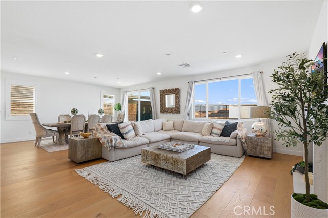 Image 3 of 72 For 2805 Santa Fiora