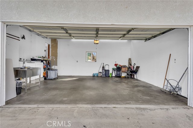 Detail Gallery Image 14 of 17 For 12995 Leith Way, Yucaipa,  CA 92399 - 4 Beds | 3 Baths