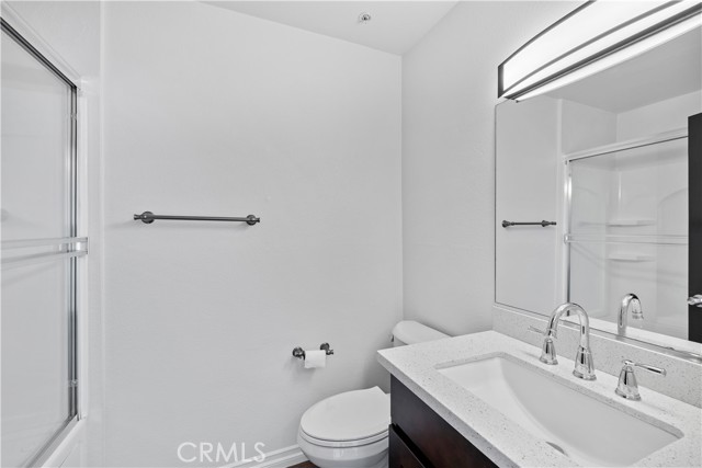 450 E 4th Street, Santa Ana CA: https://media.crmls.org/medias/a47a8430-8692-414b-b28b-033833d8db55.jpg