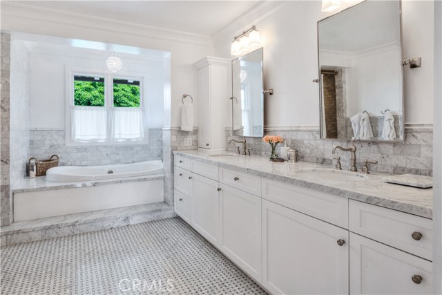 2736 Paseo Del Mar, Palos Verdes Estates CA: https://media.crmls.org/medias/a47a8706-6686-4a0e-826c-48ec51807fad.jpg