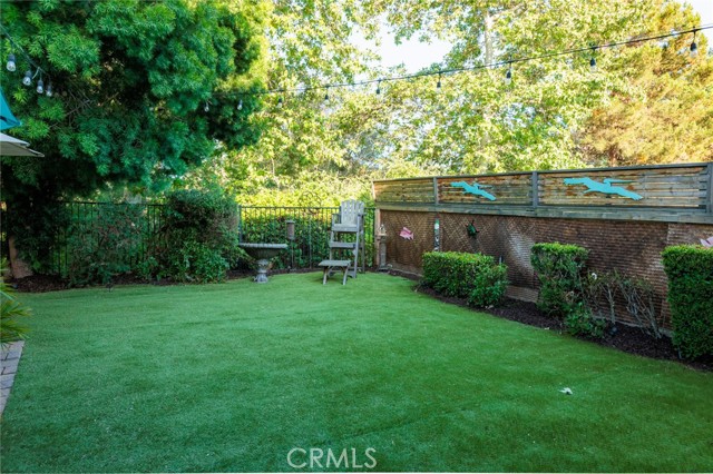 1045 Inverlochy Drive, Fallbrook CA: https://media.crmls.org/medias/a47abf6c-b562-4aa2-9441-a6b3b645aba5.jpg