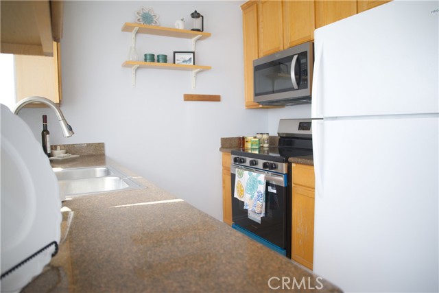 3535 205 Madison Ave, San Diego CA: https://media.crmls.org/medias/a47d789d-3e9e-41d8-bfad-dd321cf5f99b.jpg