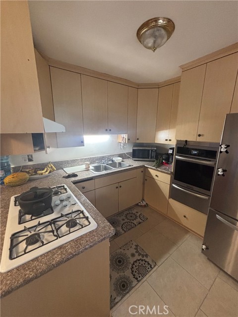 Detail Gallery Image 14 of 21 For 3420 W Danbrook Ave, Anaheim,  CA 92804 - – Beds | – Baths