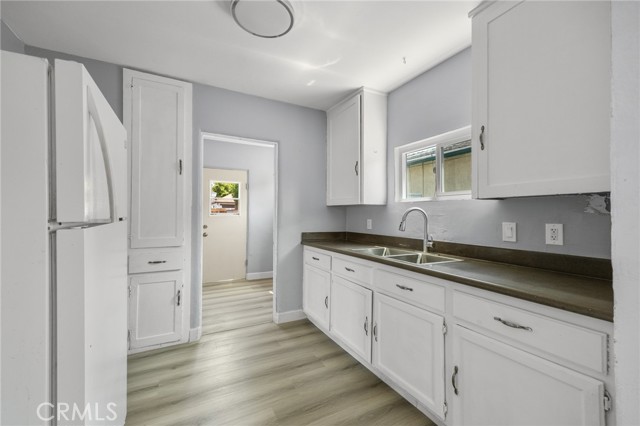 1163 W 3rd Street, Pomona CA: https://media.crmls.org/medias/a47e2bbe-027a-4592-90c9-92e1569d1bf1.jpg