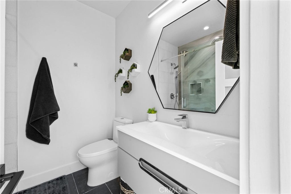 MLS #OC25238020 image #50