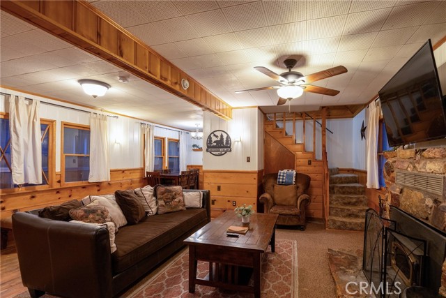 Detail Gallery Image 11 of 34 For 211 W Sherwood Bld, Big Bear City,  CA 92314 - 3 Beds | 2 Baths