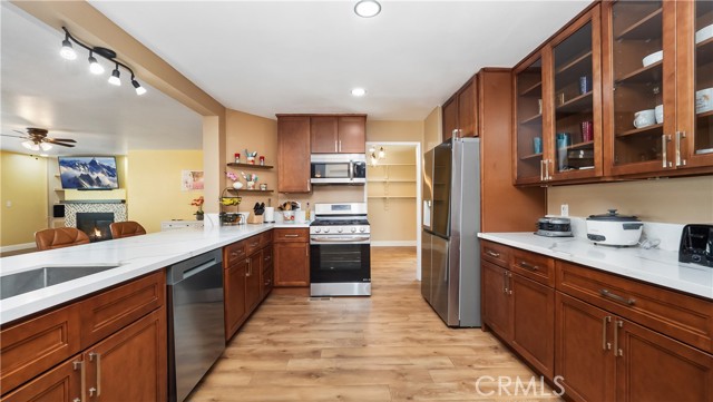 Detail Gallery Image 10 of 23 For 1456 E Philadelphia #320,  Ontario,  CA 91761 - 3 Beds | 2 Baths