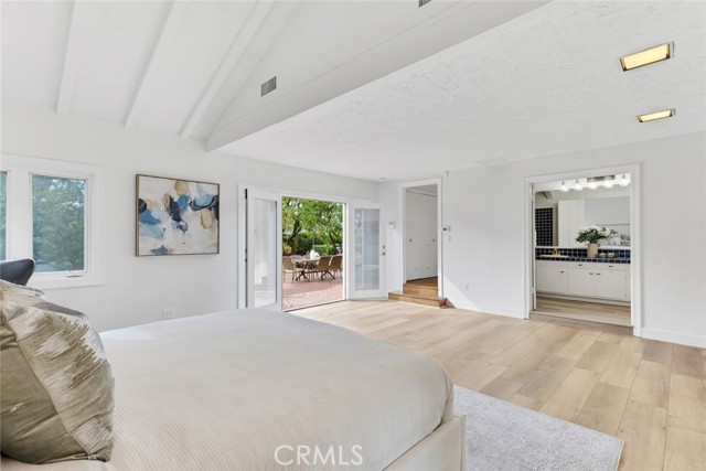 Detail Gallery Image 18 of 42 For 17716 Nordhoff St, Northridge,  CA 91325 - 4 Beds | 2 Baths