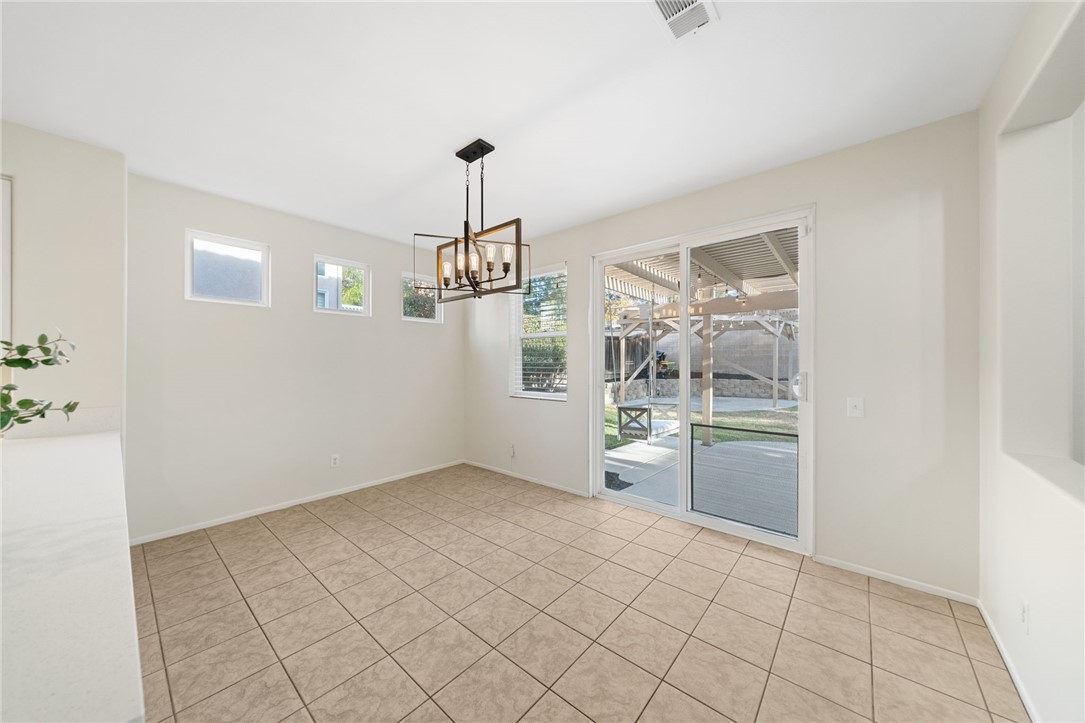 Detail Gallery Image 19 of 46 For 32848 Naples Ct, Temecula,  CA 92592 - 3 Beds | 2/1 Baths