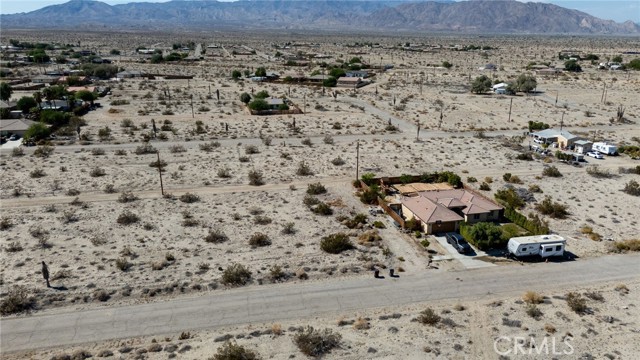 Detail Gallery Image 3 of 12 For 2833 Calhoun St, Thermal,  CA 92274 - – Beds | – Baths