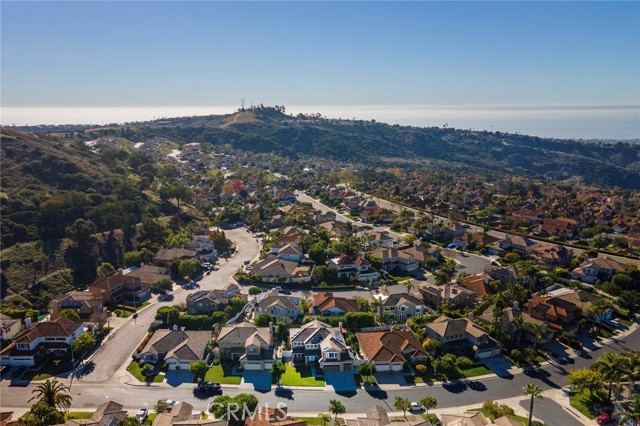 411 Bolivia, San Clemente CA: https://media.crmls.org/medias/a481f3d0-155e-4e13-a853-00dfb63413bf.jpg