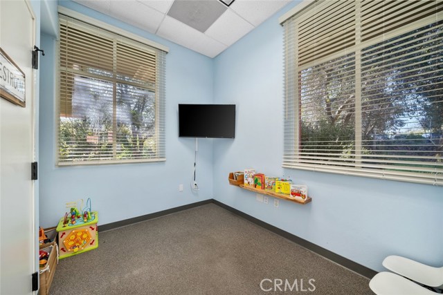 106 Gateway Center Drive, Paso Robles, California 93446, ,Commercial Lease,For Rent,106 Gateway Center Drive,CRNS25069938