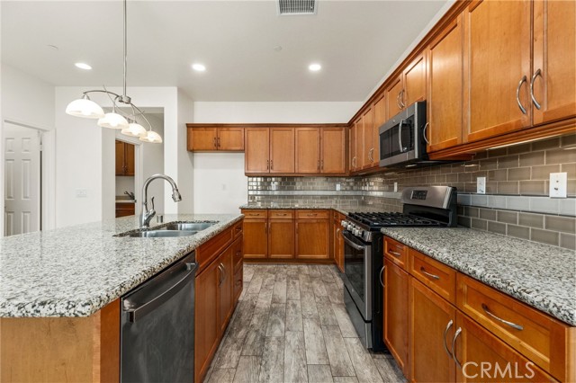 Detail Gallery Image 4 of 42 For 1536 Williamson, Beaumont,  CA 92223 - 2 Beds | 2 Baths