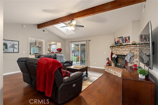 Detail Gallery Image 6 of 37 For 354 Silver Lake, Chico,  CA 95973 - 3 Beds | 2 Baths