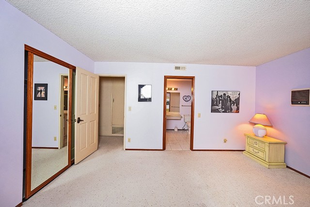 9752 Rangeview Drive, Santa Ana CA: https://media.crmls.org/medias/a486b804-bc27-4868-8239-ac8a1ee30d71.jpg
