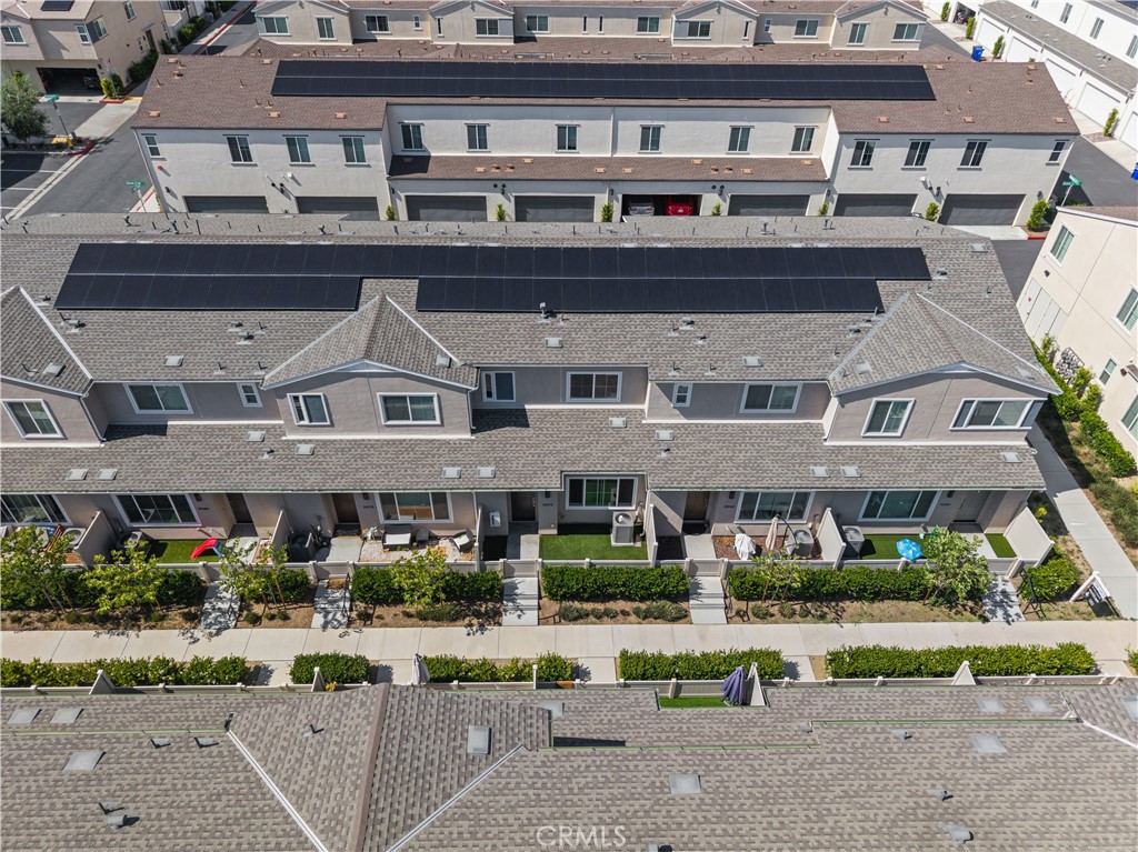 https://media.crmls.org/medias/a486e35f-7b51-4a50-8175-40033a1df2ff.jpg?preset=X-Large