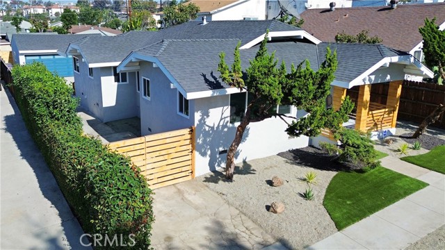 235 E Eldridge, Long Beach CA: https://media.crmls.org/medias/a4870627-aa07-4329-bd7b-abd5191141e3.jpg