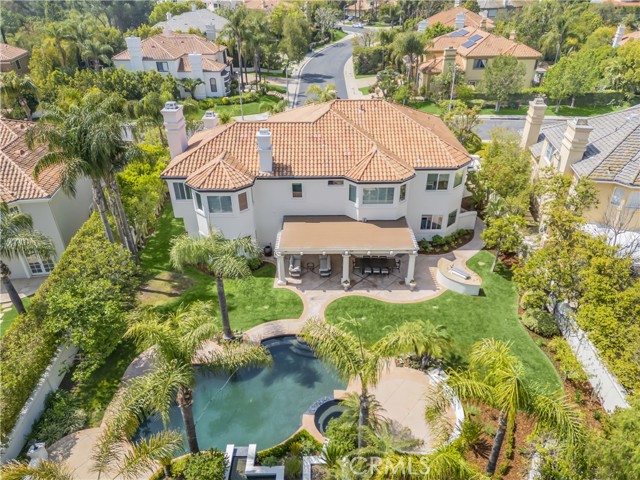 5366 Collingwood Circle, Calabasas CA: https://media.crmls.org/medias/a487267f-a3e2-460d-93f7-c1f44c51c36c.jpg