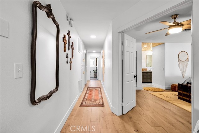 9124 Joshua Lane, Yucca Valley CA: https://media.crmls.org/medias/a4874bb9-dc06-46da-8f8e-f22a794d9aea.jpg