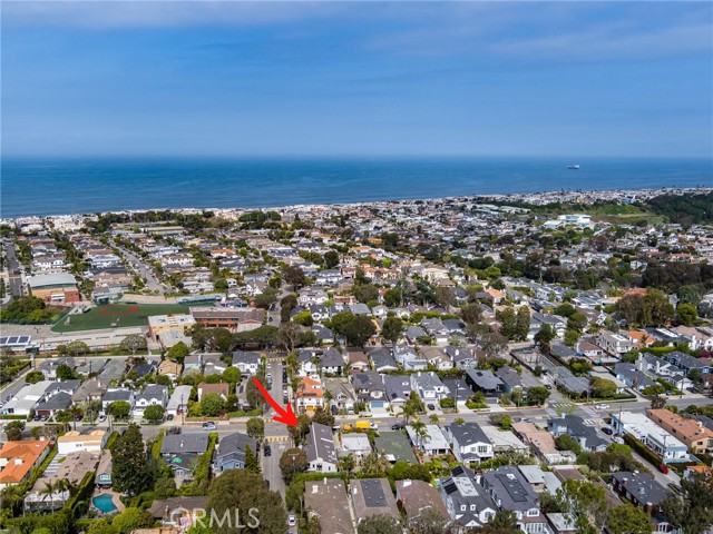 801 18th Street, Manhattan Beach, California 90266, 4 Bedrooms Bedrooms, ,4 BathroomsBathrooms,Residential,Sold,18th,SB24108757