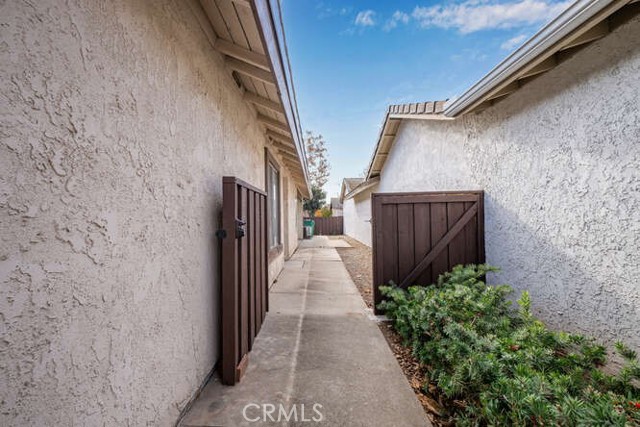 Detail Gallery Image 2 of 39 For 110 Orchard, Irvine,  CA 92618 - 2 Beds | 2 Baths