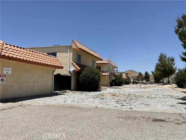 Detail Gallery Image 12 of 15 For 15762 Tuscola Rd, Apple Valley,  CA 92307 - – Beds | – Baths